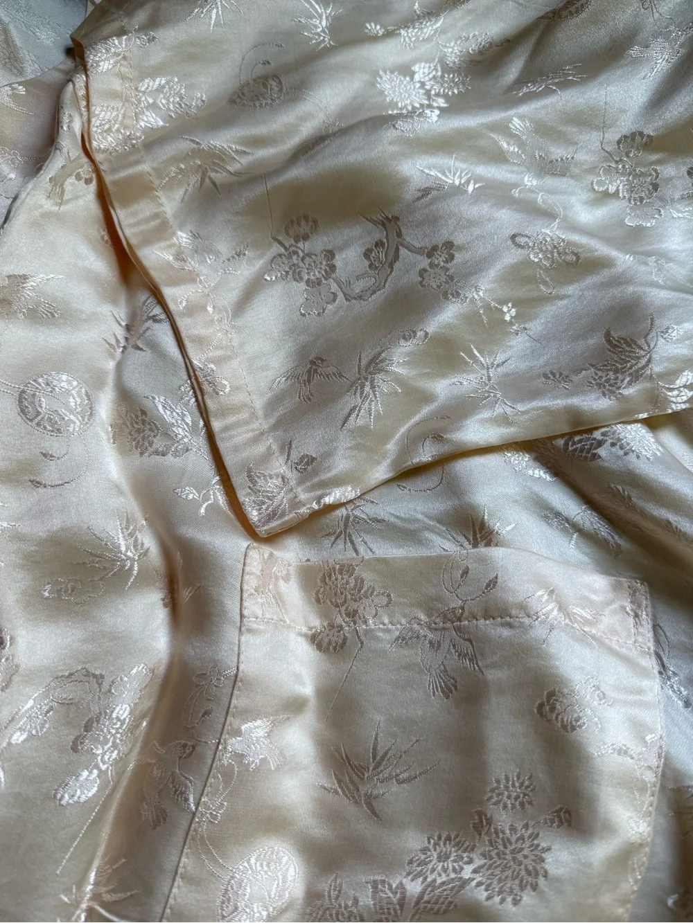 Vintage Medal Silk Belted Robe Pale Peach Size Medium